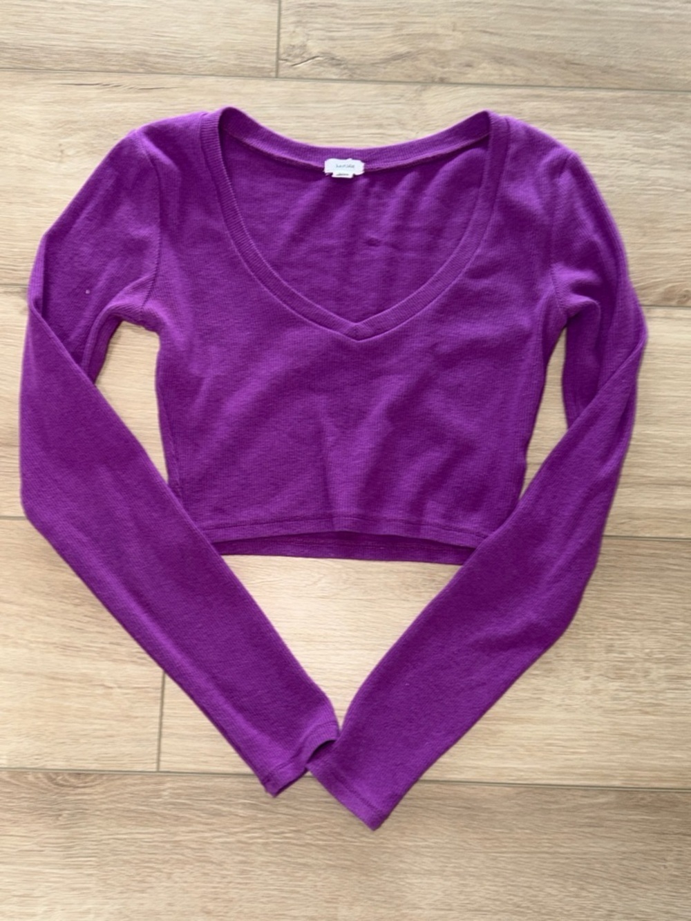 Garage Purple V-Neck Long Sleeve Crop Top ribbed size xsmall